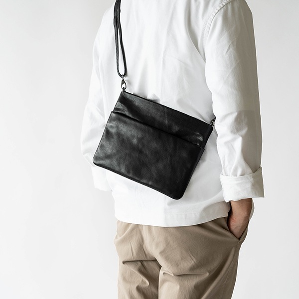 HADLEY BLACK サコッシュショルダー