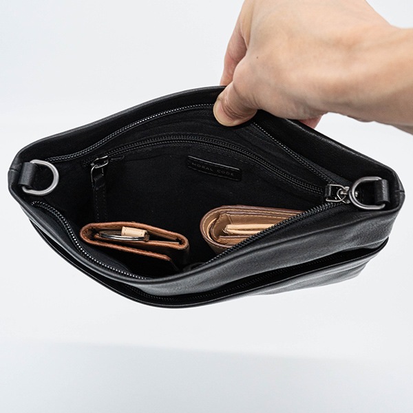 HADLEY BLACK サコッシュショルダー