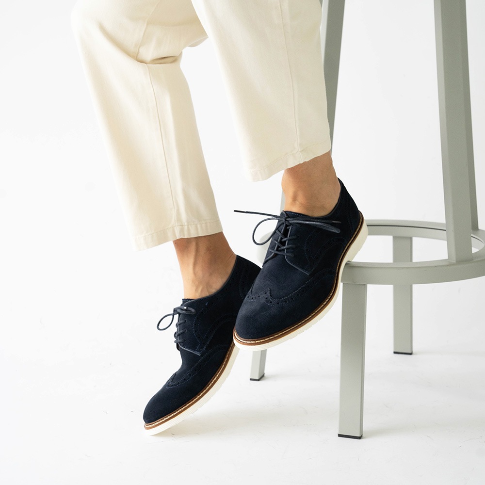 新品未使用　crepin 革靴　ドレスシューズ スエード　クレパン　外羽 ウイングチップ メンズシューズ スエード革靴 KANSAS NAVY 外羽根