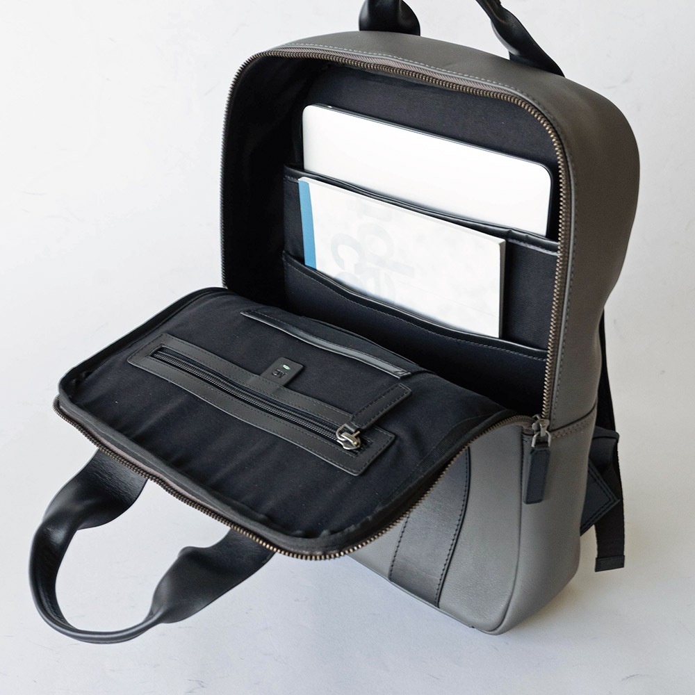 VIRGINIA GRAY バックパック