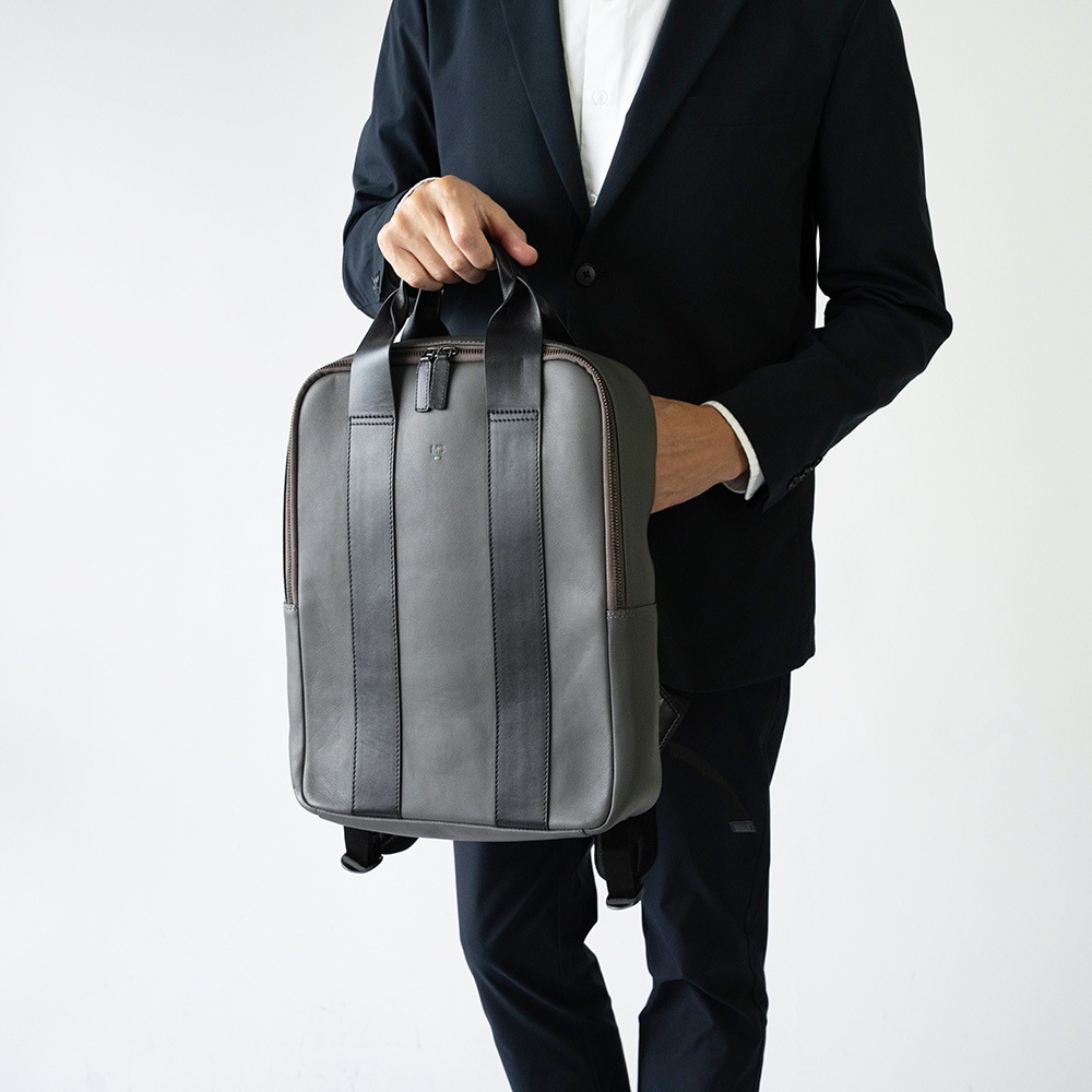 VIRGINIA GRAY バックパック