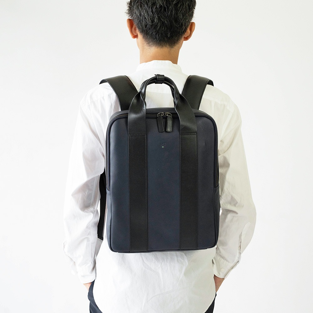 VIRGINIA NAVY バックパック