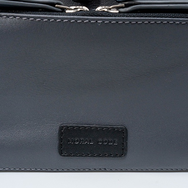 LUCAS GRAY ボディバッグ ショルダー 8.3インチ