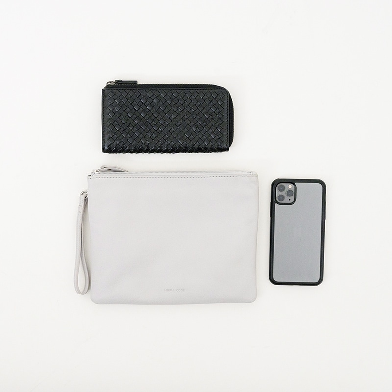 MILAN WHITE 軽量レザーサコッシュ