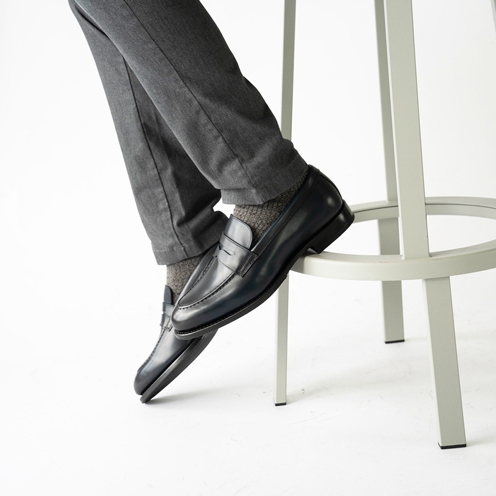 LLOYD NAVY ローファー グッドイヤーウェルト