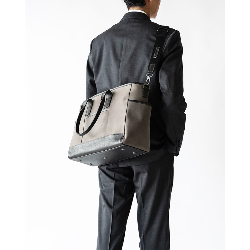 JAMISON GRAY 弱撥水ヌバック ショルダートートバッグ