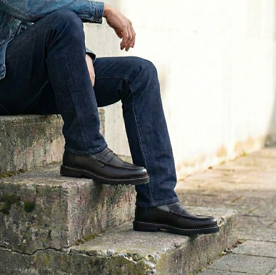 LEWIS BLACK ローファー グッドイヤーウェルト