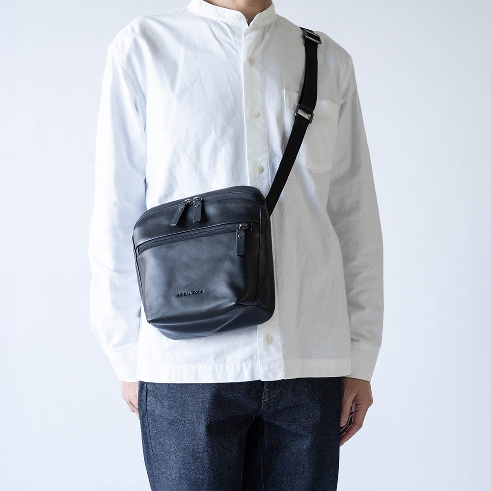 ショルダーバッグ ボディバッグ サコッシュ レザー 本革 DENVER BLACK