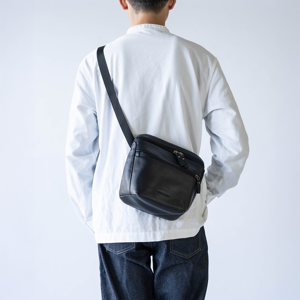ショルダーバッグ ボディバッグ サコッシュ レザー 本革 DENVER BLACK