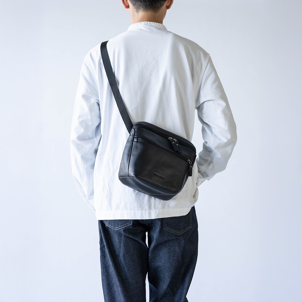 ショルダーバッグ ボディバッグ サコッシュ レザー 本革 DENVER GRAY ショルダーバッグ ボディバッグ サコッシュ レザー 本革 DENVER GRAY