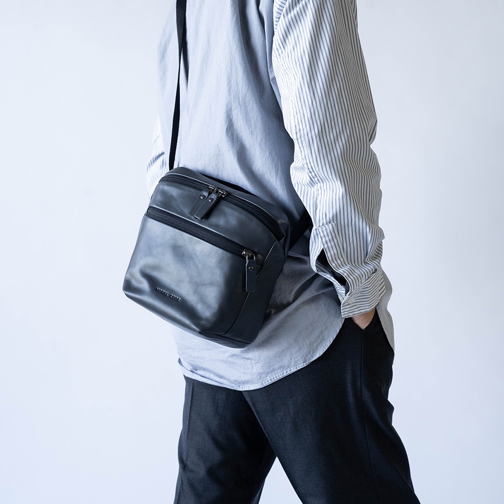 ショルダーバッグ ボディバッグ サコッシュ レザー 本革 DENVER GRAY