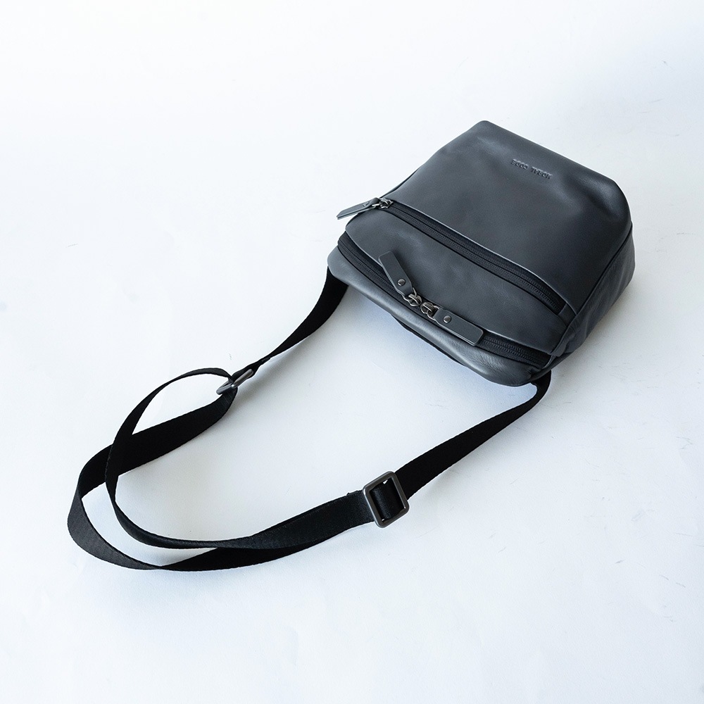 ショルダーバッグ ボディバッグ サコッシュ レザー 本革 DENVER GRAY
