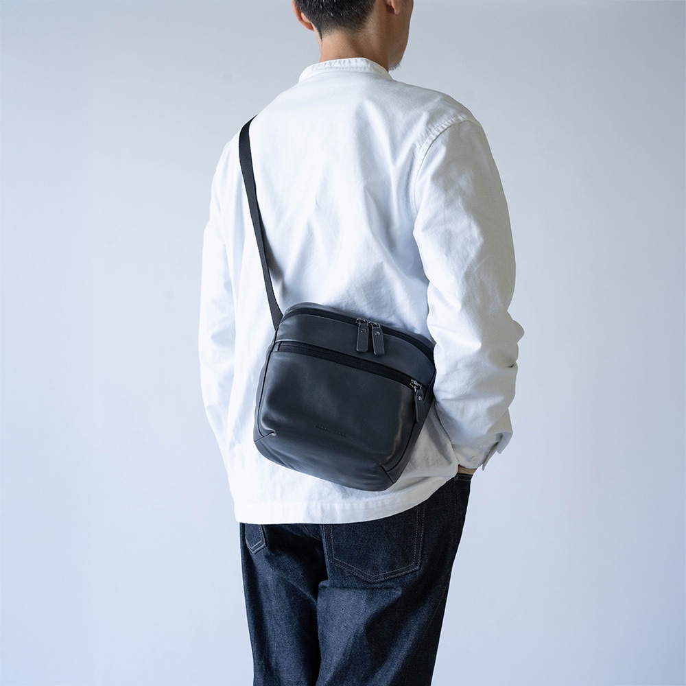 ショルダーバッグ ボディバッグ サコッシュ レザー 本革 DENVER GRAY