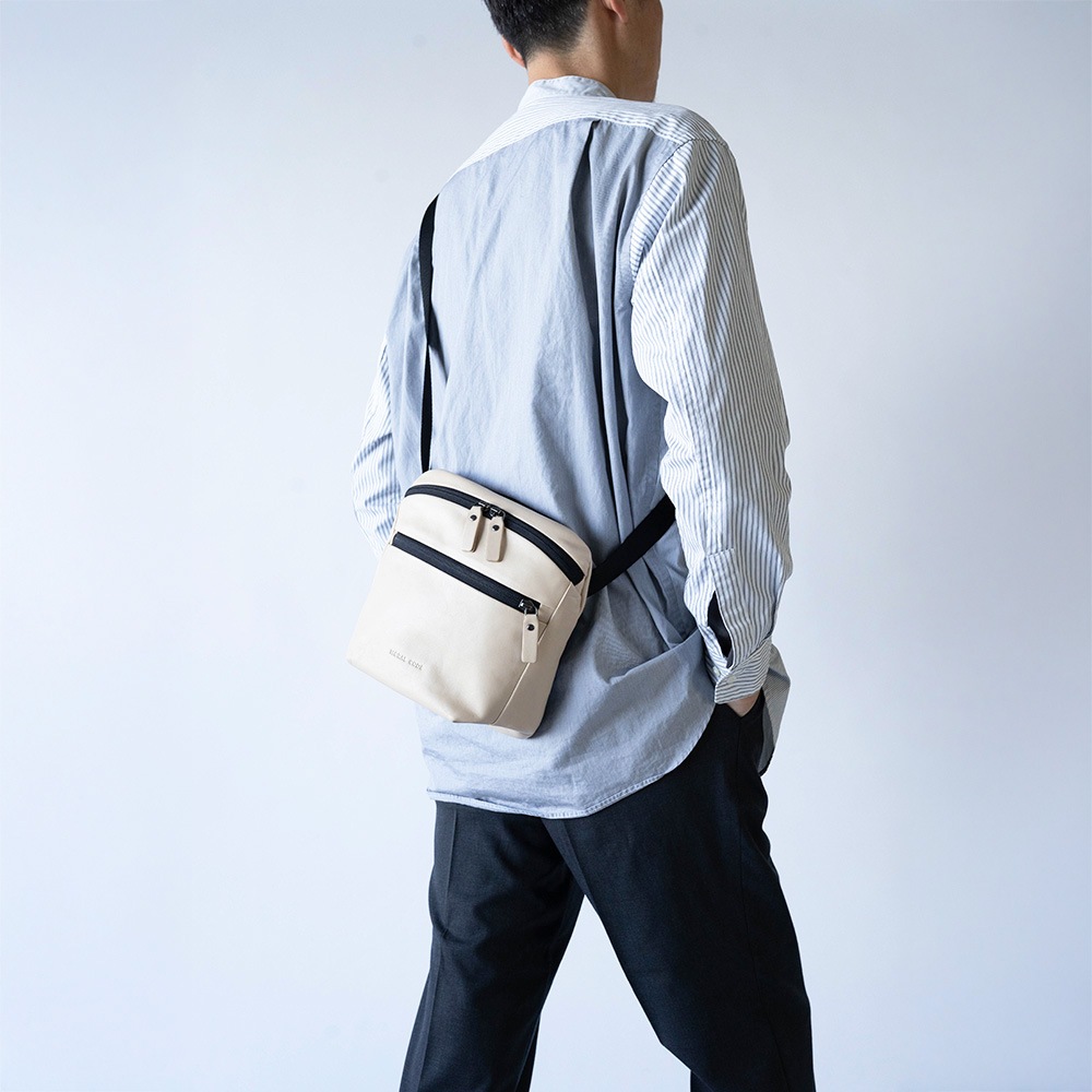 ショルダーバッグ ボディバッグ サコッシュ レザー 本革 DENVER BEIGE