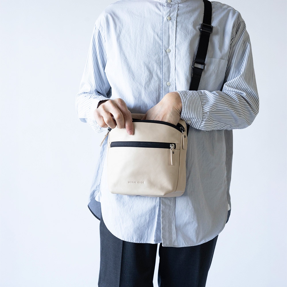 ショルダーバッグ ボディバッグ サコッシュ レザー 本革 DENVER BEIGE