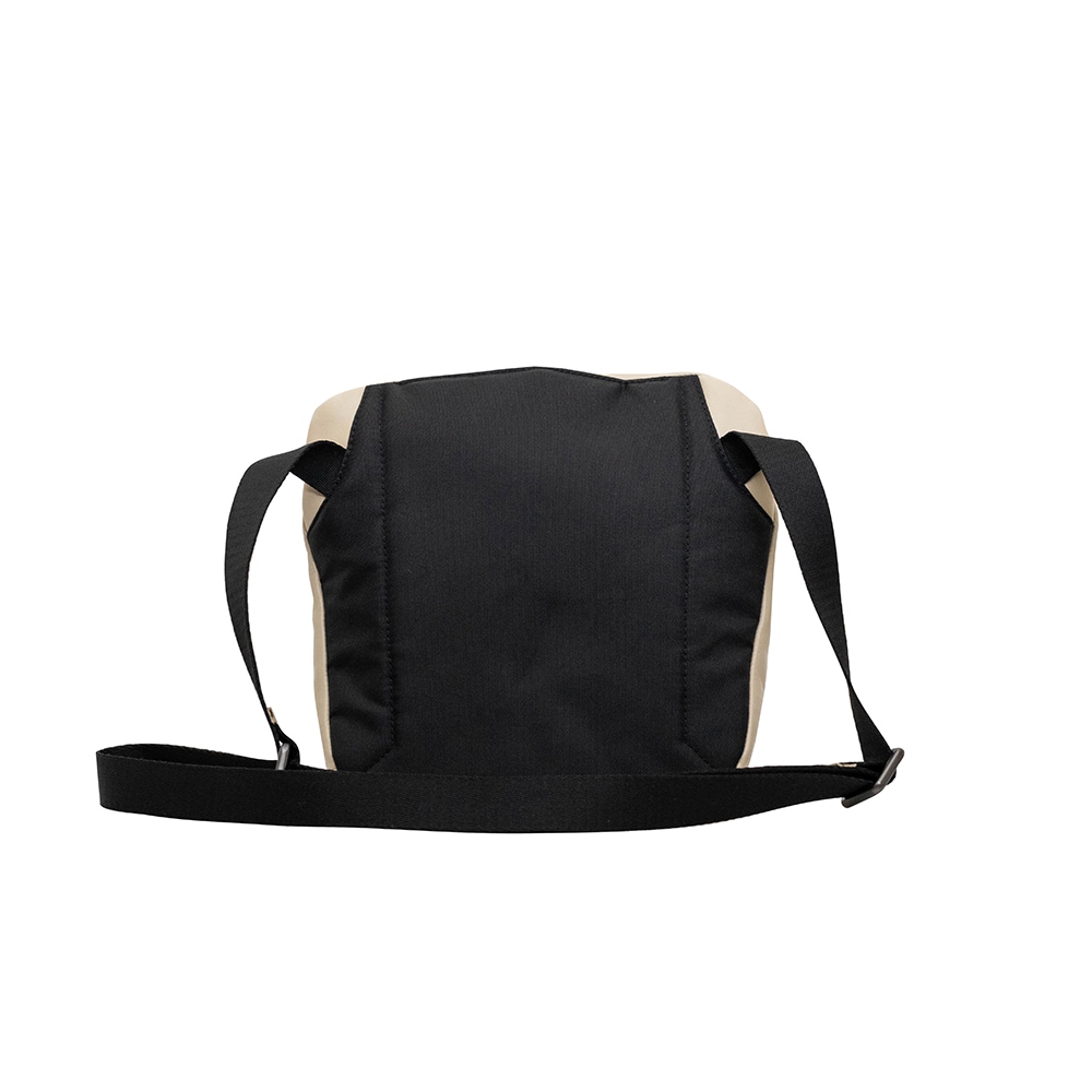 ショルダーバッグ ボディバッグ サコッシュ レザー 本革 DENVER BEIGE