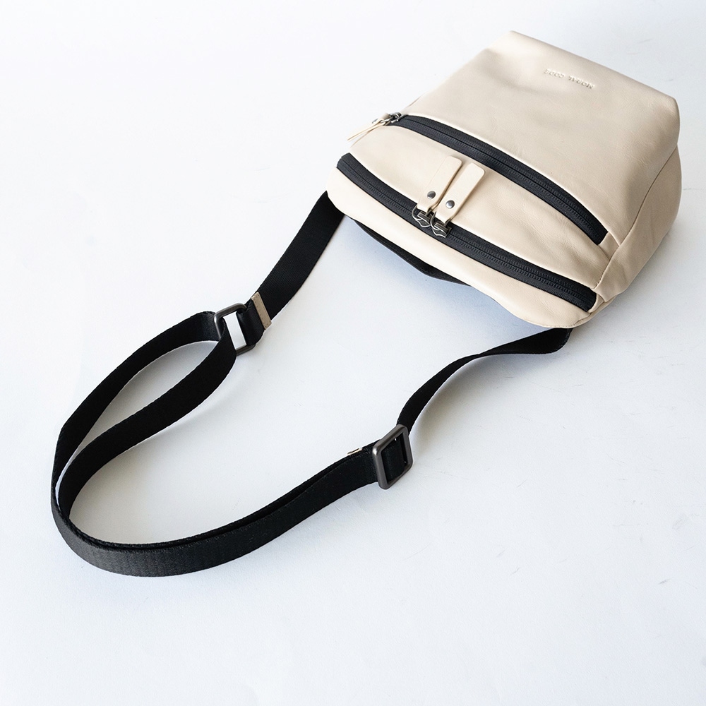 ショルダーバッグ ボディバッグ サコッシュ レザー 本革 DENVER BEIGE
