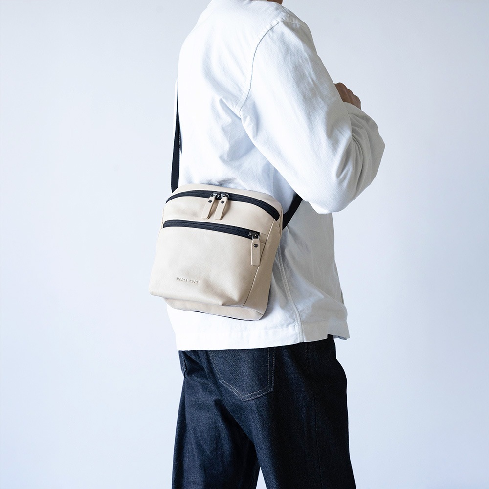 ショルダーバッグ ボディバッグ サコッシュ レザー 本革 DENVER BEIGE