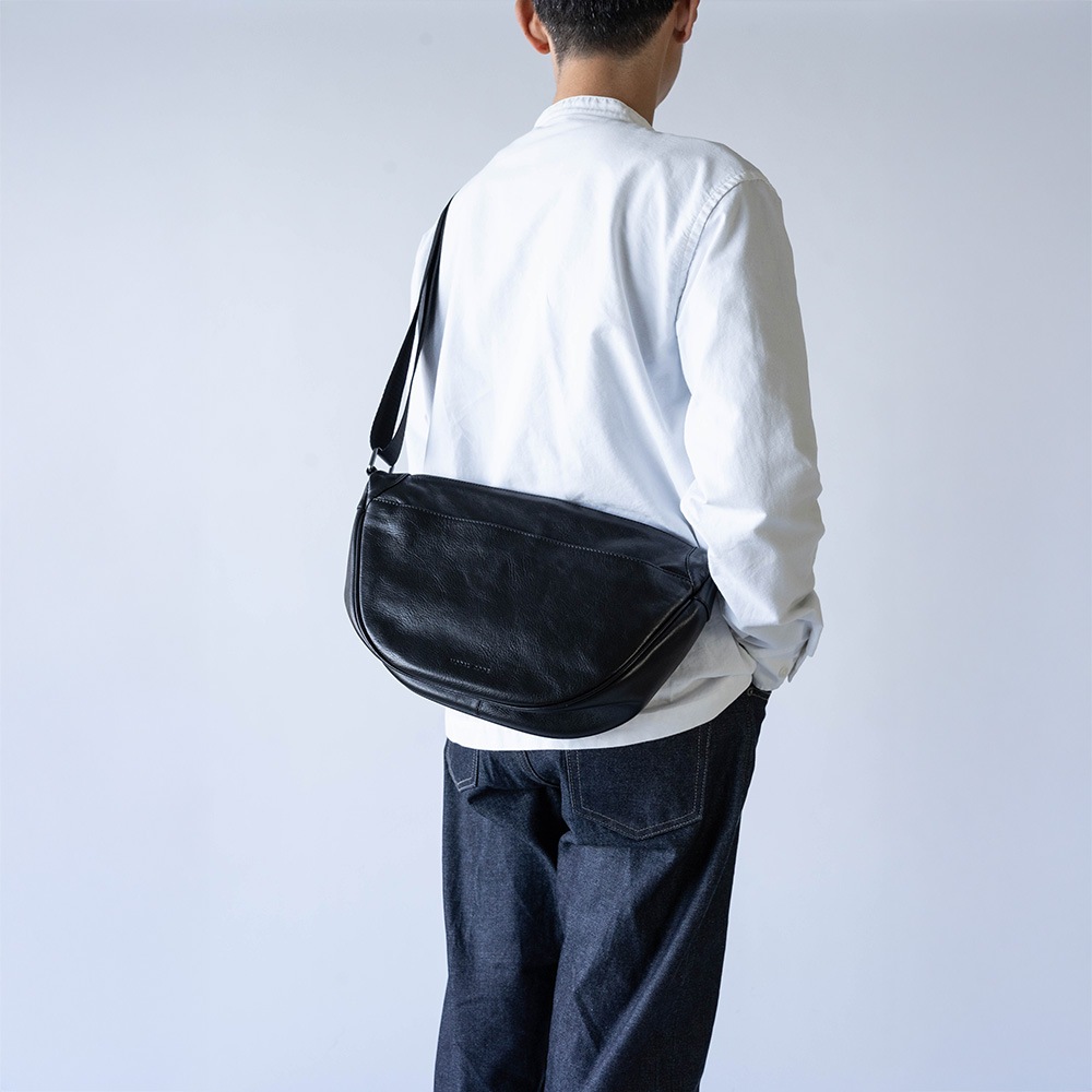 MISSOURI BLACK ショルダーバッグ