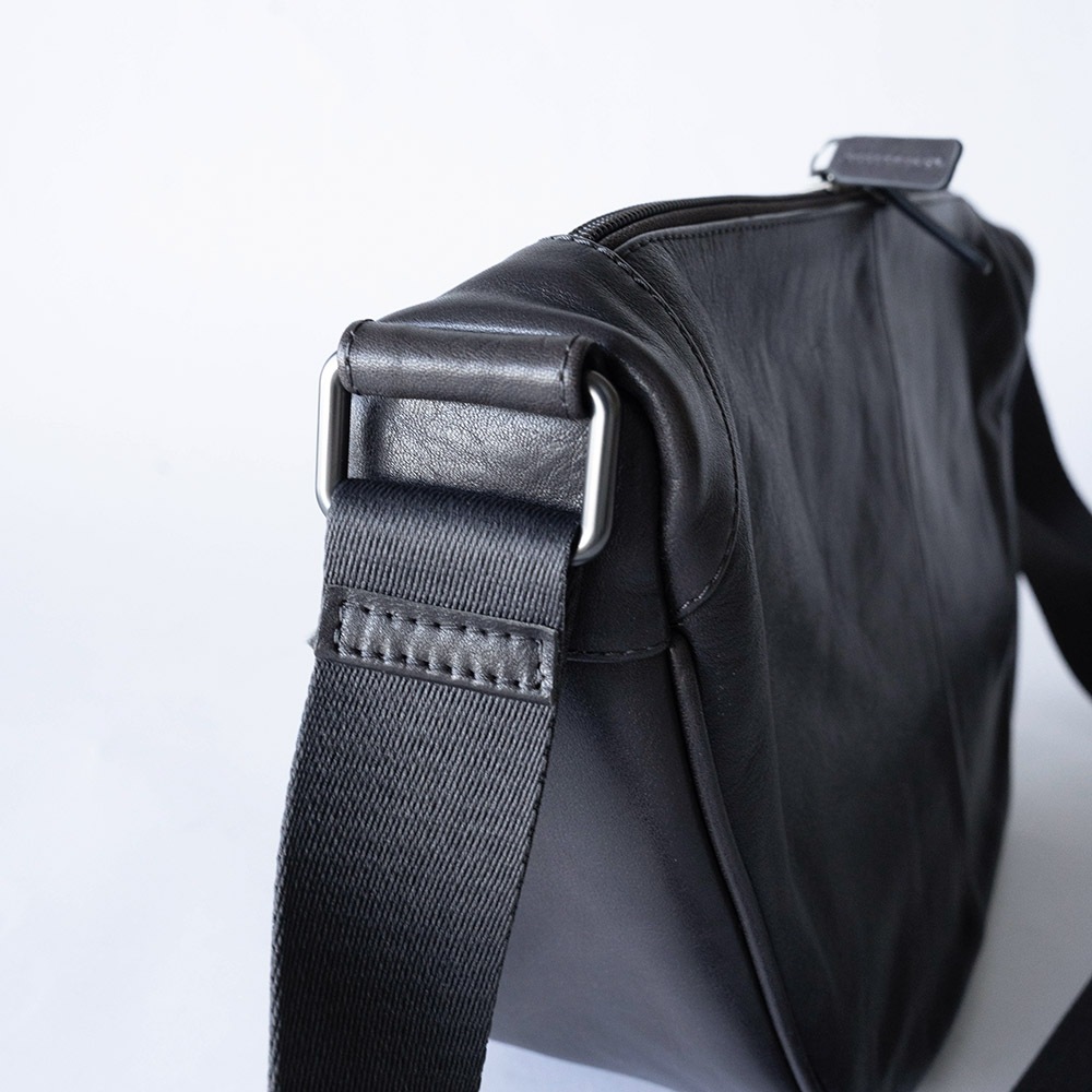 MISSOURI GRAY ショルダーバッグ