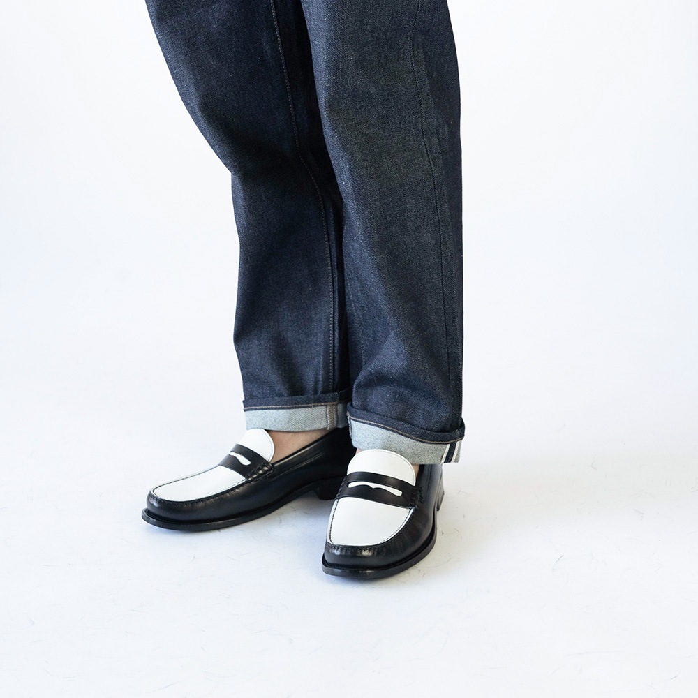CAMBRIDGE BLACK&WHITE モカシンローファー