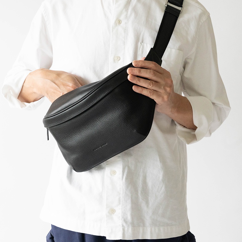 YORK BLACK ショルダー ボディーバッグ