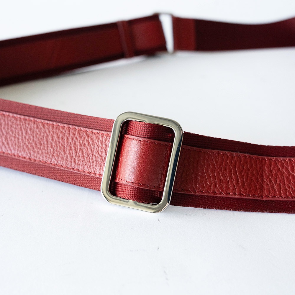 YORK RED ショルダー ボディーバッグ