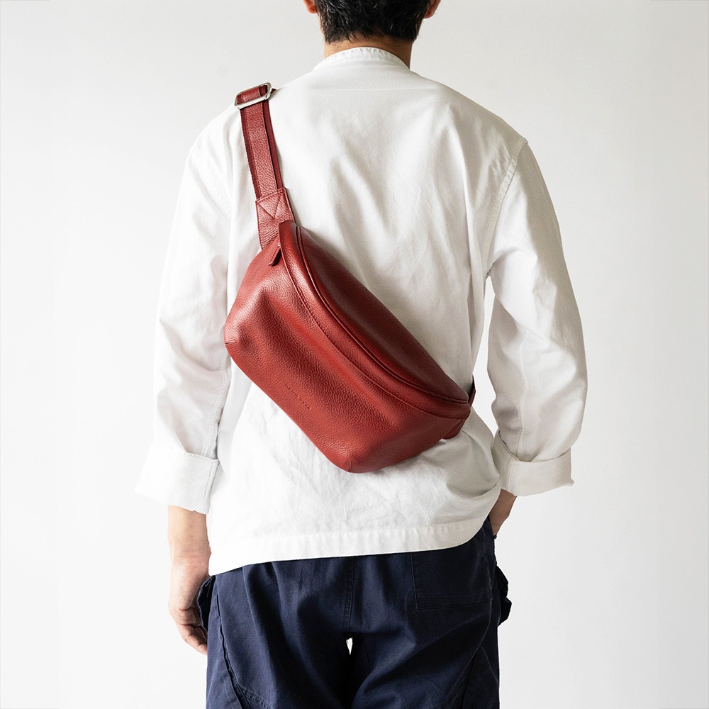 YORK RED ショルダー ボディーバッグ