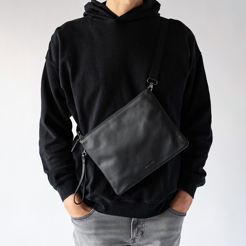 レザーサコッシュクラッチバッグ MILAN BLACK ブラック 黒