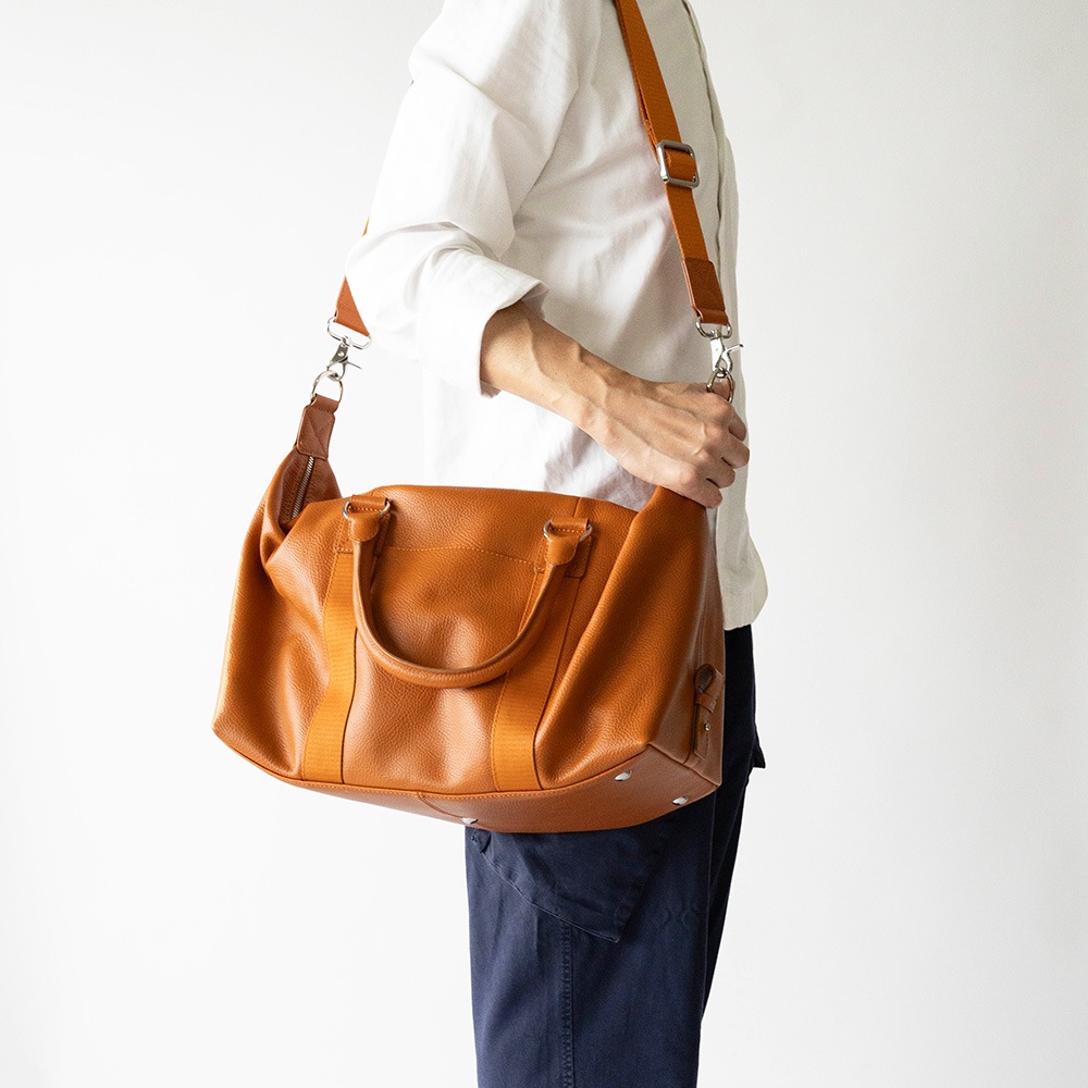 BOSTON COGNAC ボストン ダッフルバッグ
