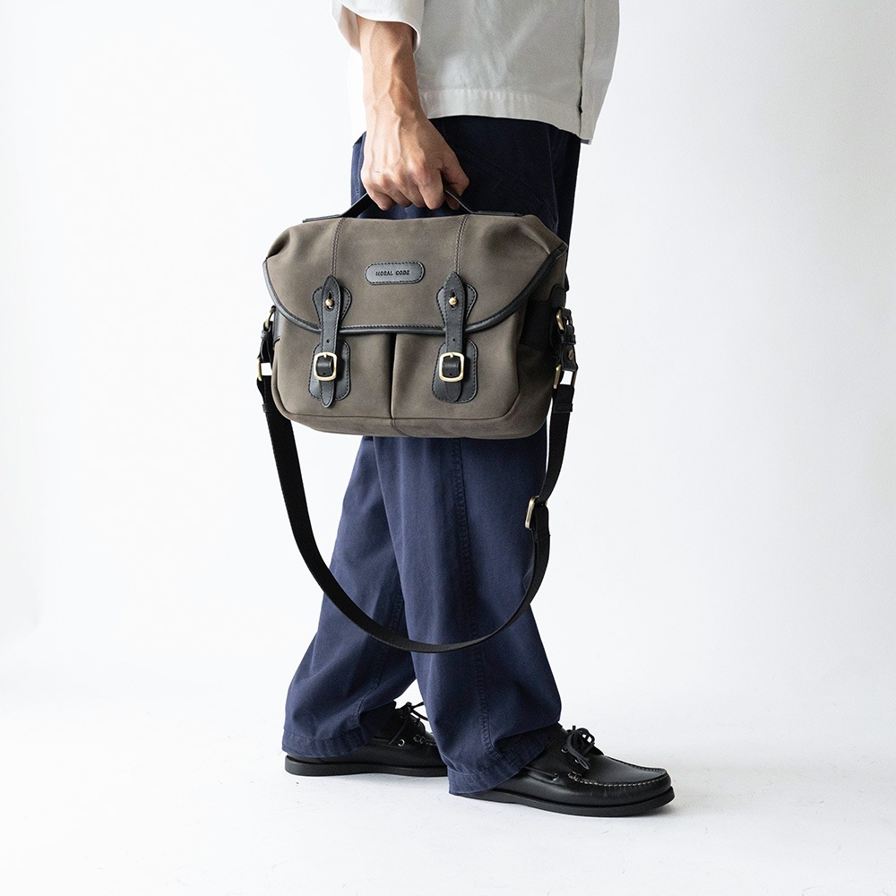 ISLINGTON GRAY ヌバック ショルダーバッグ