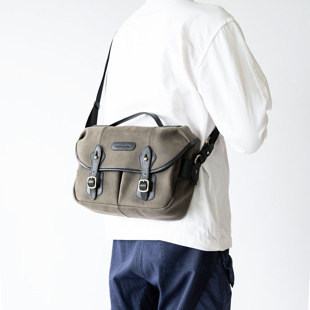 ISLINGTON GRAY ヌバック ショルダーバッグ