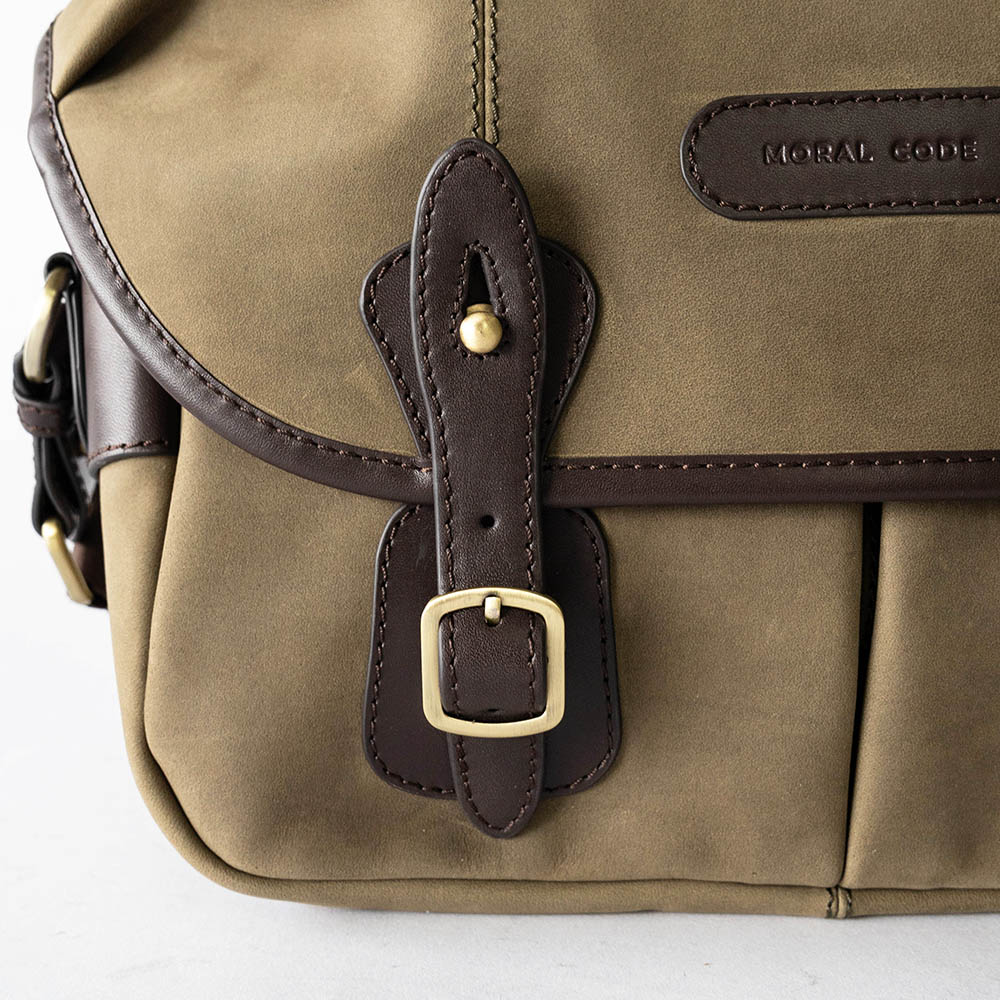 ISLINGTON MILITARY GREEN ヌバック ショルダーバッグ