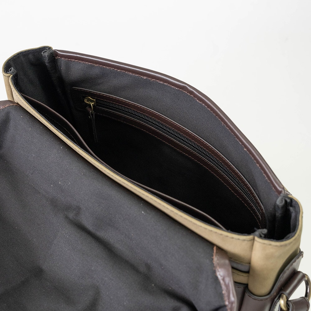 ISLINGTON MILITARY GREEN ヌバック ショルダーバッグ