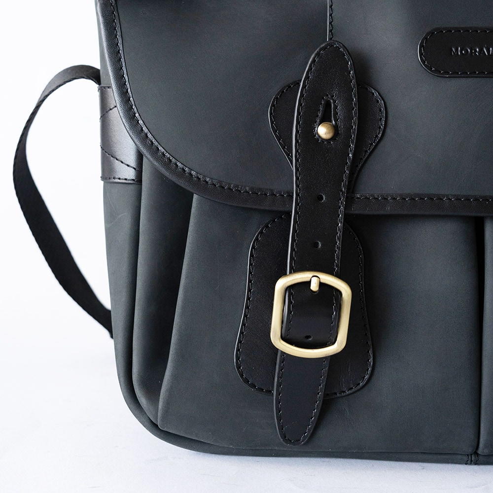 NORWICH MATTE BLACK ヌバック ショルダーバッグ