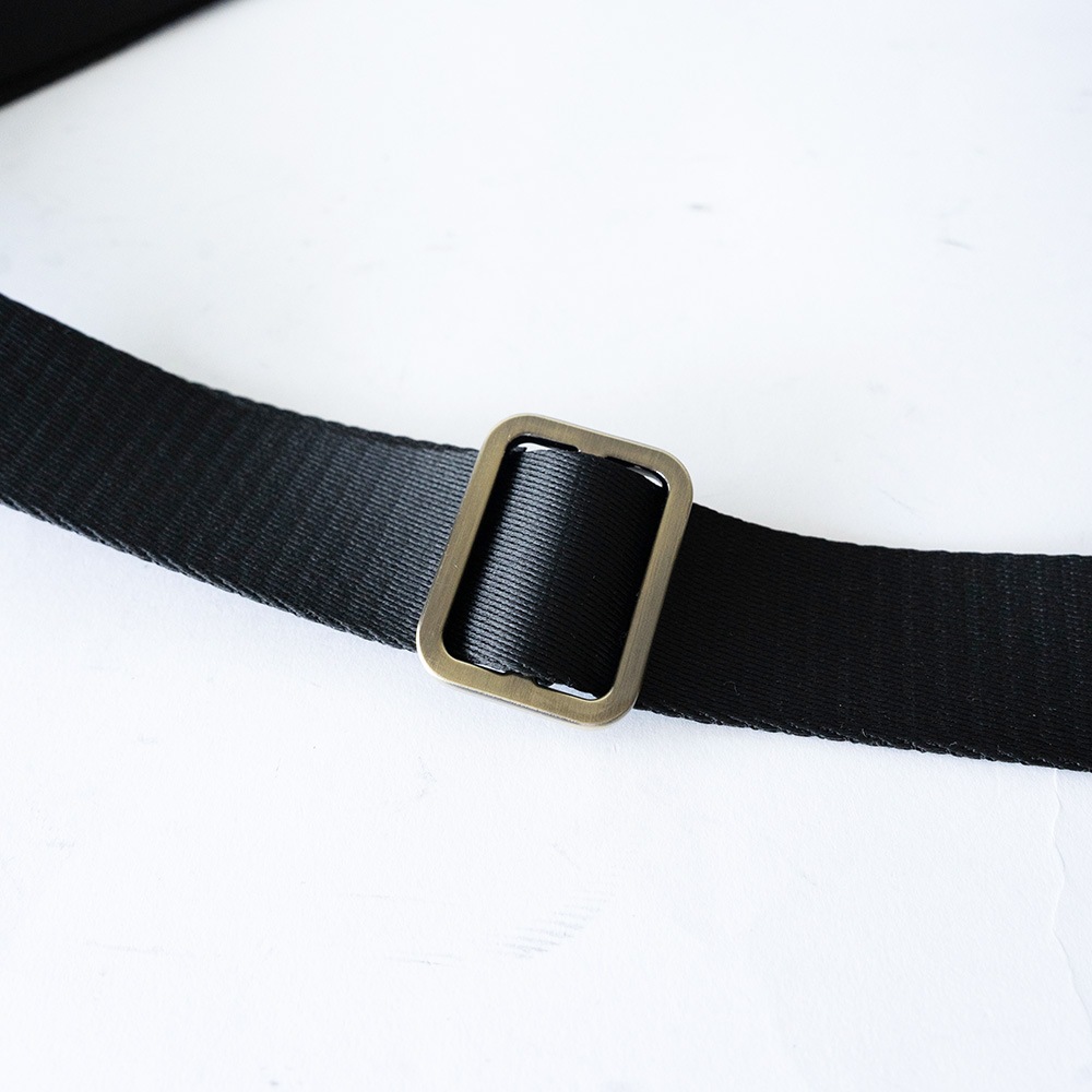 NORWICH MATTE BLACK ヌバック ショルダーバッグ