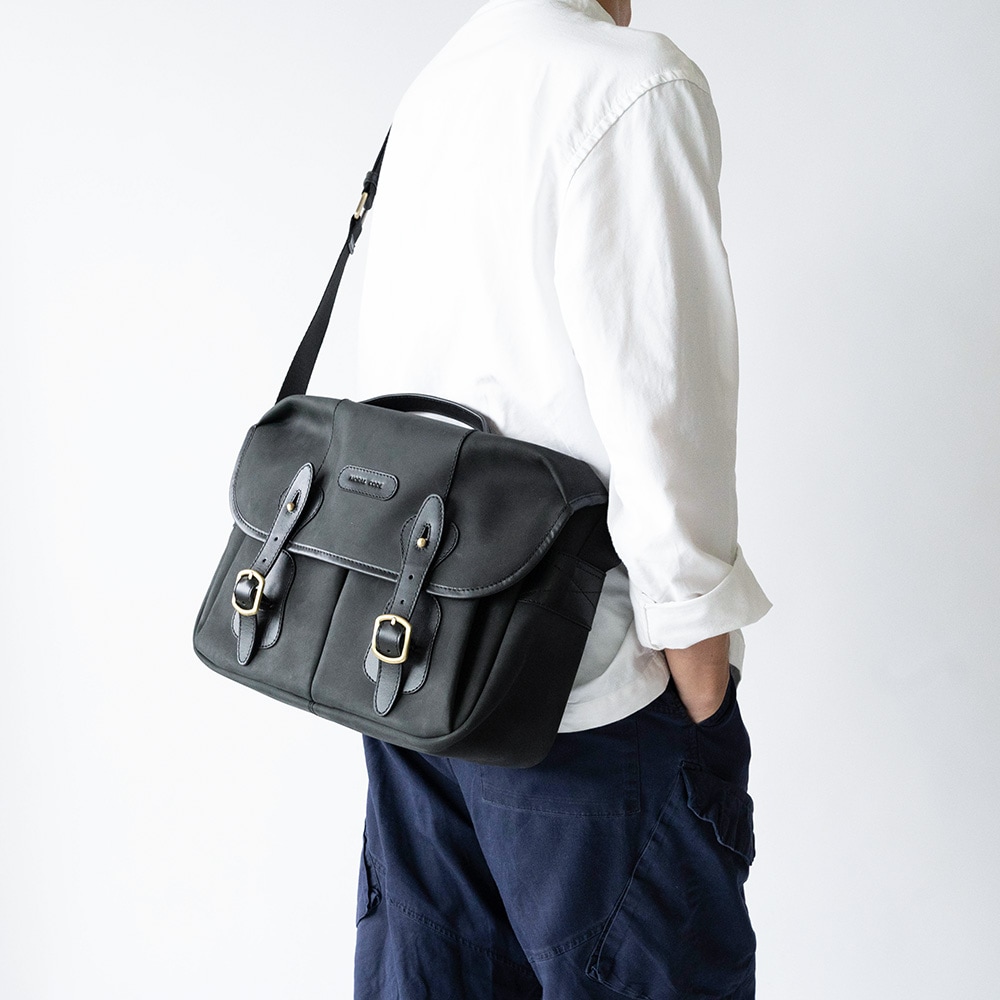 NORWICH MATTE BLACK ヌバック ショルダーバッグ