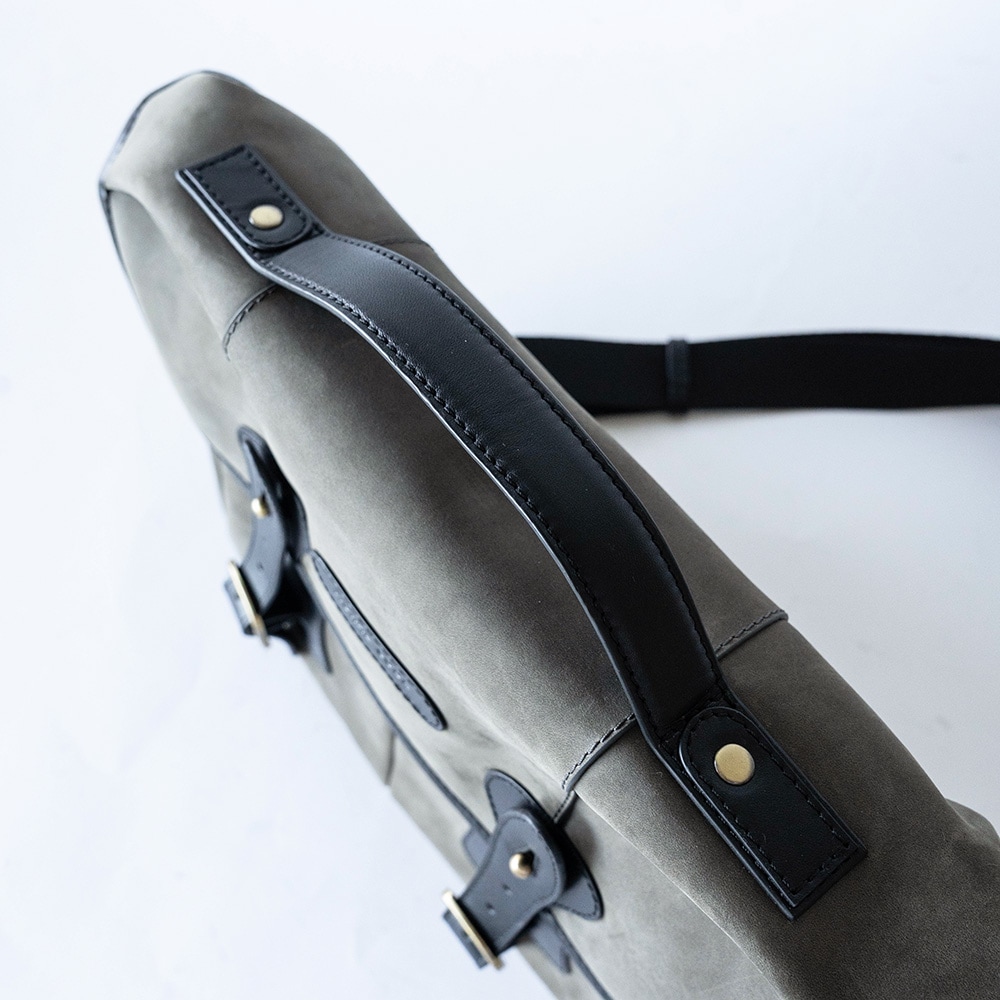 NORWICH GRAY ヌバック ショルダーバッグ