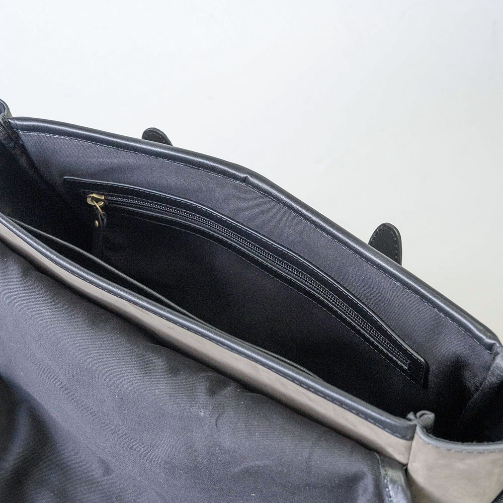 NORWICH GRAY ヌバック ショルダーバッグ