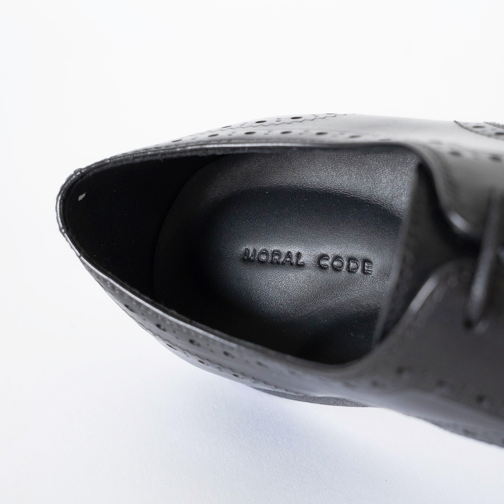 MANCHESTER BLACK ドレススニーカー