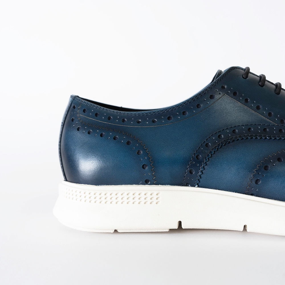 MANCHESTER DARK BLUE ドレススニーカー