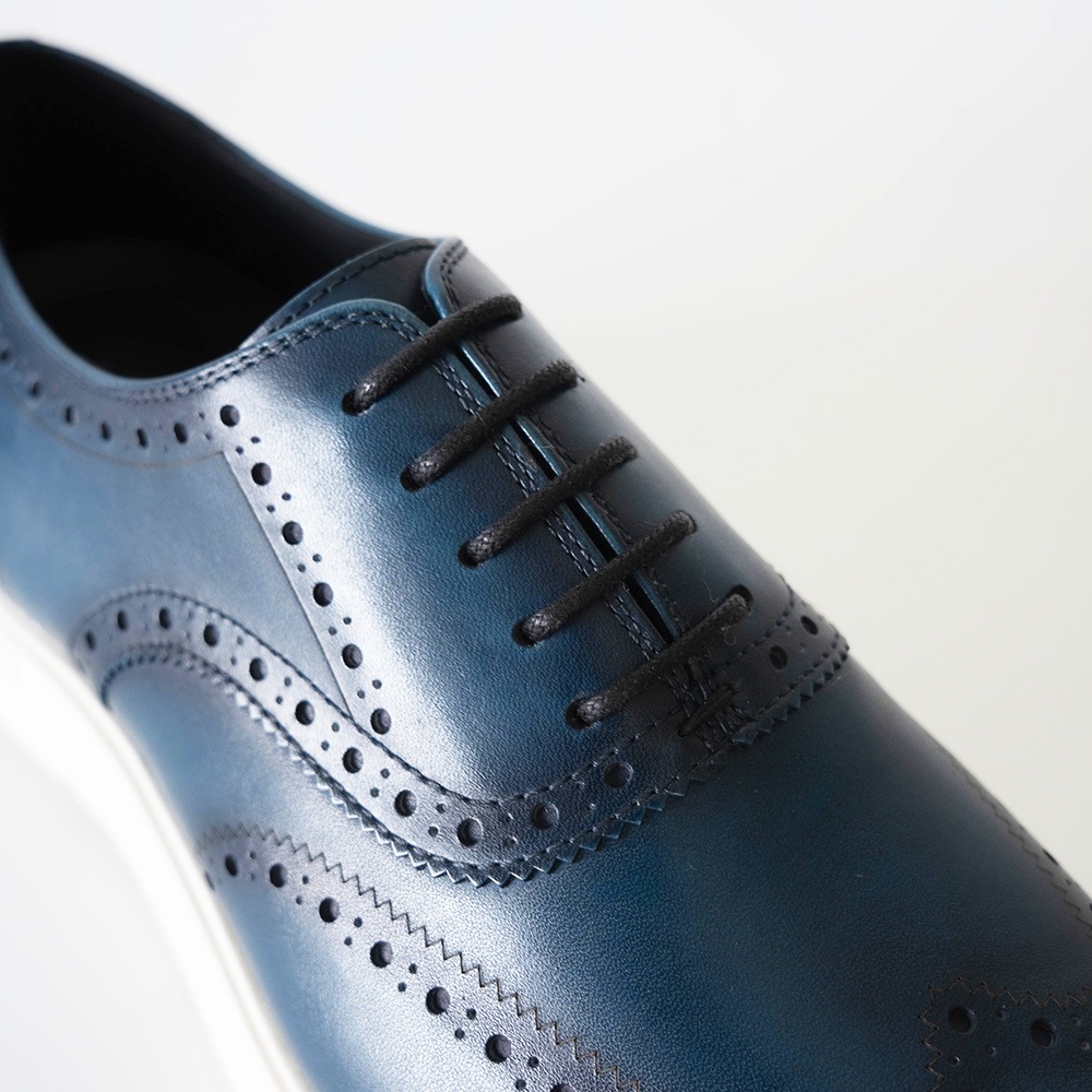 MANCHESTER DARK BLUE ドレススニーカー