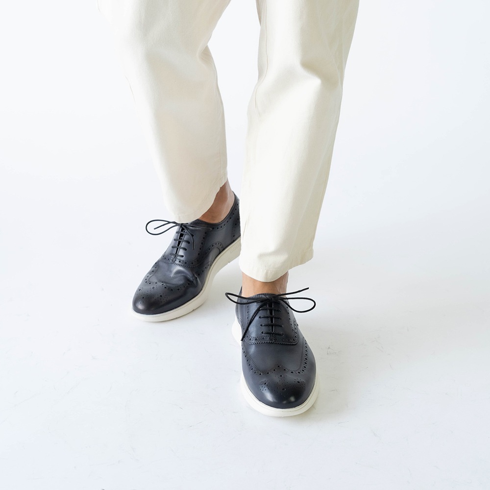 MANCHESTER GRAY ドレススニーカー