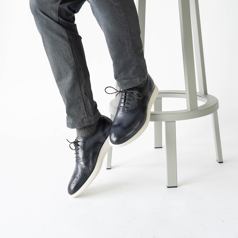 MANCHESTER GRAY ドレススニーカー