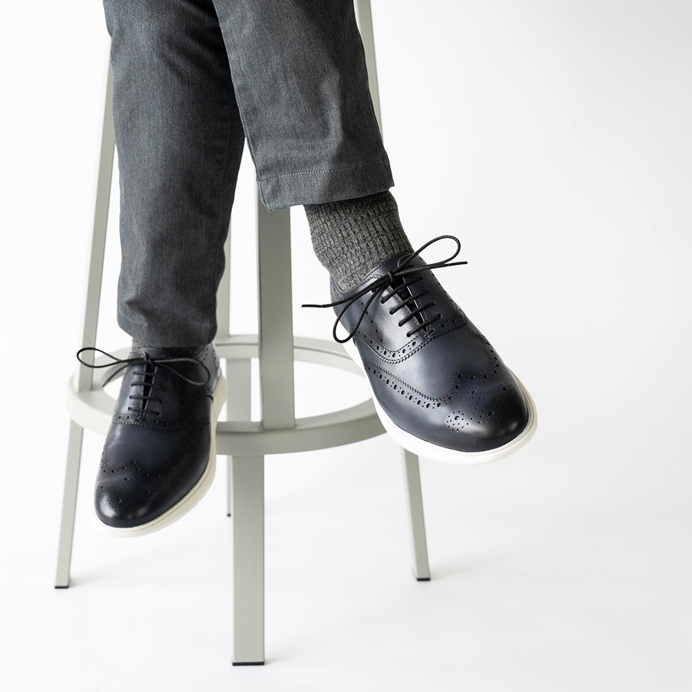 MANCHESTER GRAY ドレススニーカー