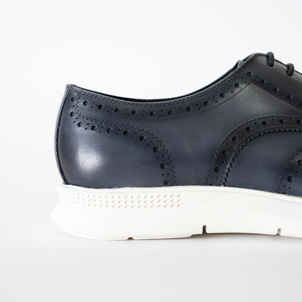 MANCHESTER GRAY ドレススニーカー