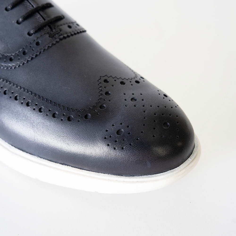 MANCHESTER GRAY ドレススニーカー