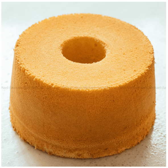 【2025年12月12日お届け分】1/1000のシフォンケーキ（ホール：直径17cm）