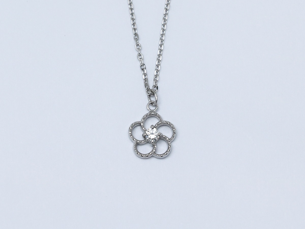 Shining Flower Pendant