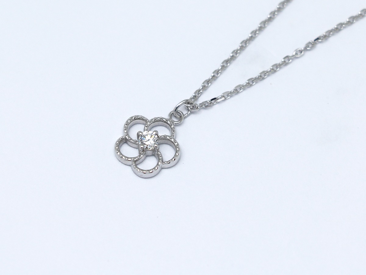 Shining Flower Pendant